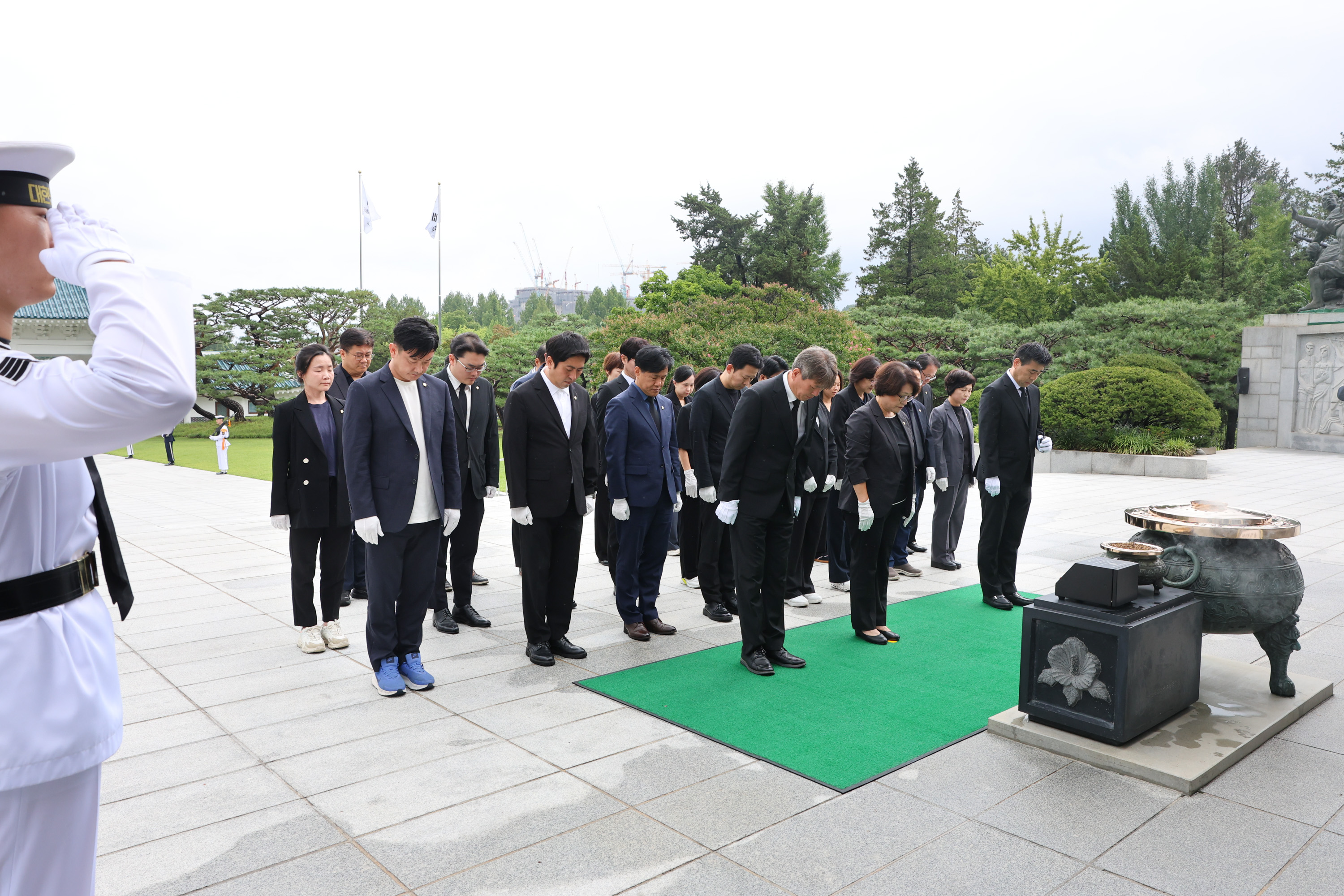 '국립서울현충원 헌화 및 참배' 게시글의 사진(10) '260708 국립서울현충원 헌화 및 참배 010.jpg'