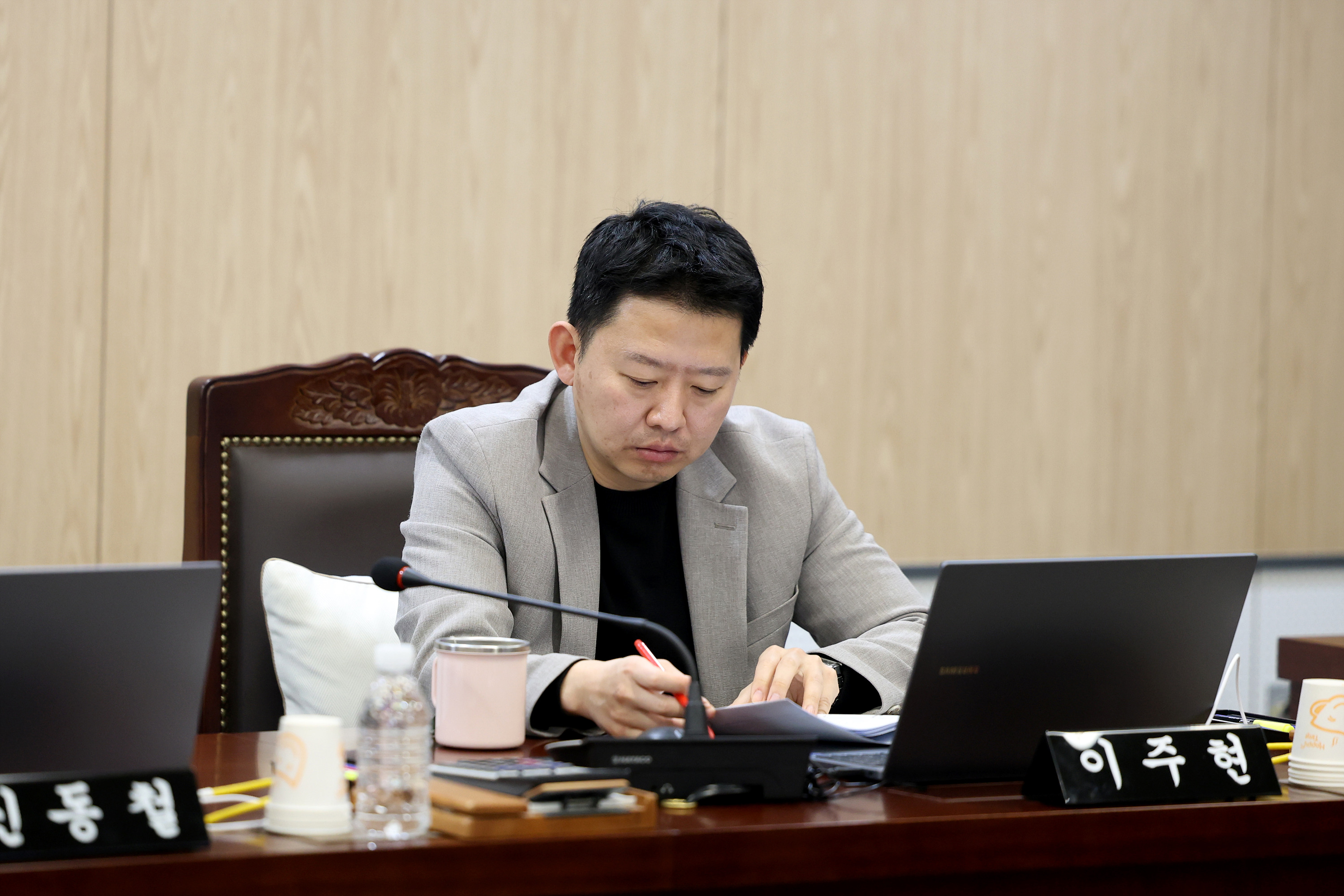 '제345회 임시회 폐회중 의회운영위원회' 게시글의 사진(7) '260408 제345회 임시회 폐회중 의회운영위원회 007.jpg'