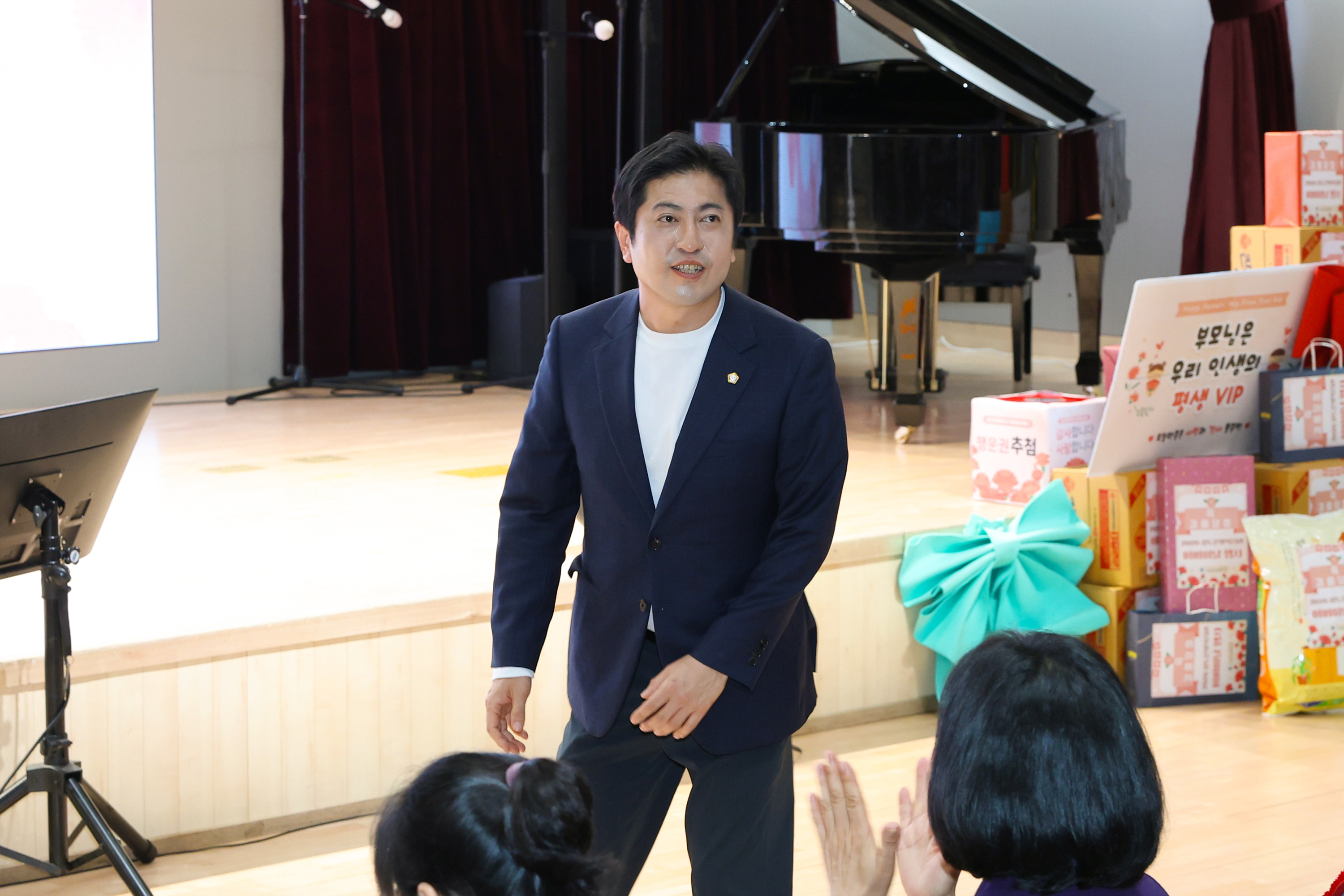 '상도은빛복지관 어버이날행사' 게시글의 사진(3) '260507 상도은빛복지관 어버이날행사 003.jpg'