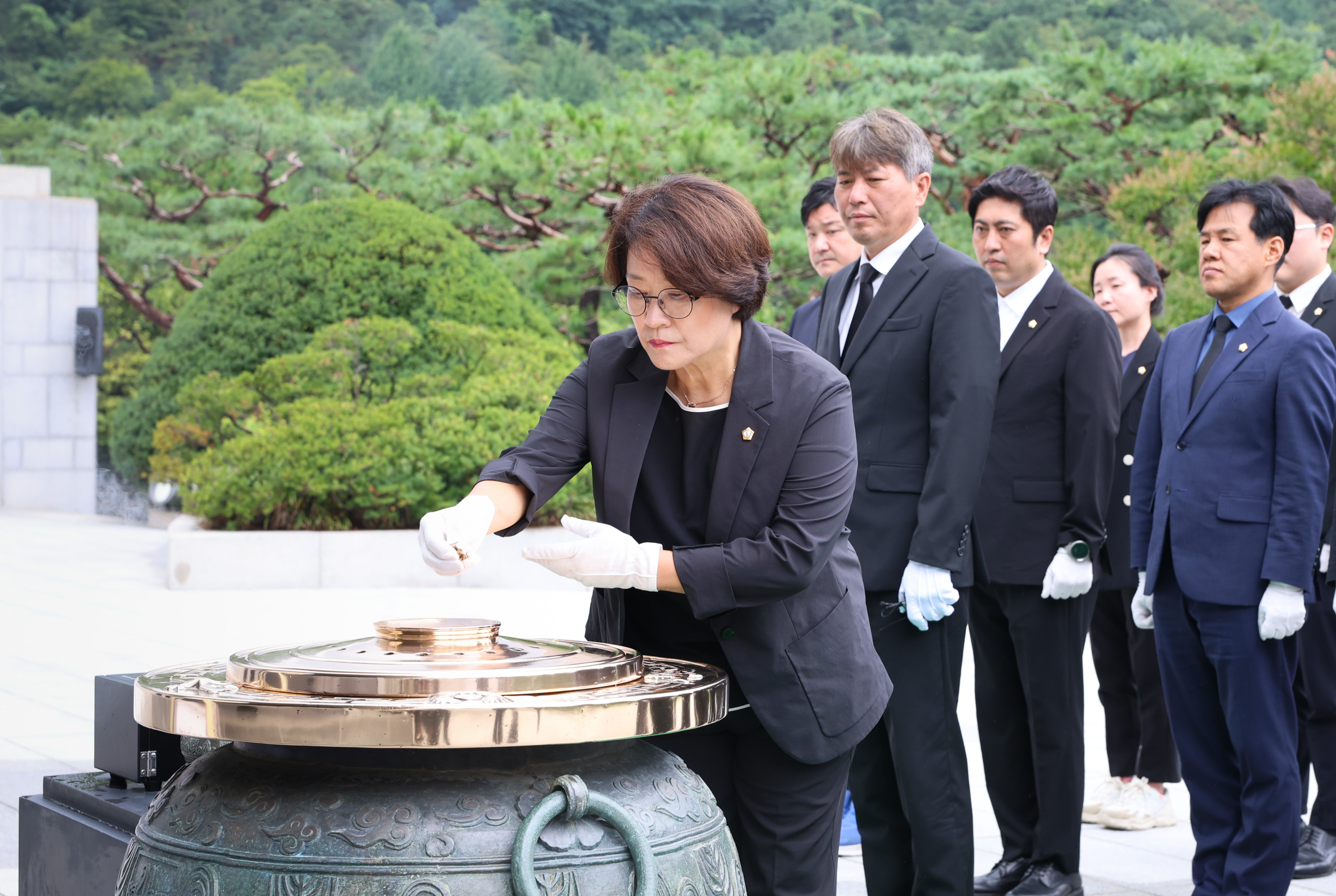 '국립서울현충원 헌화 및 참배' 게시글의 사진(8) '260708 국립서울현충원 헌화 및 참배 008.jpg'