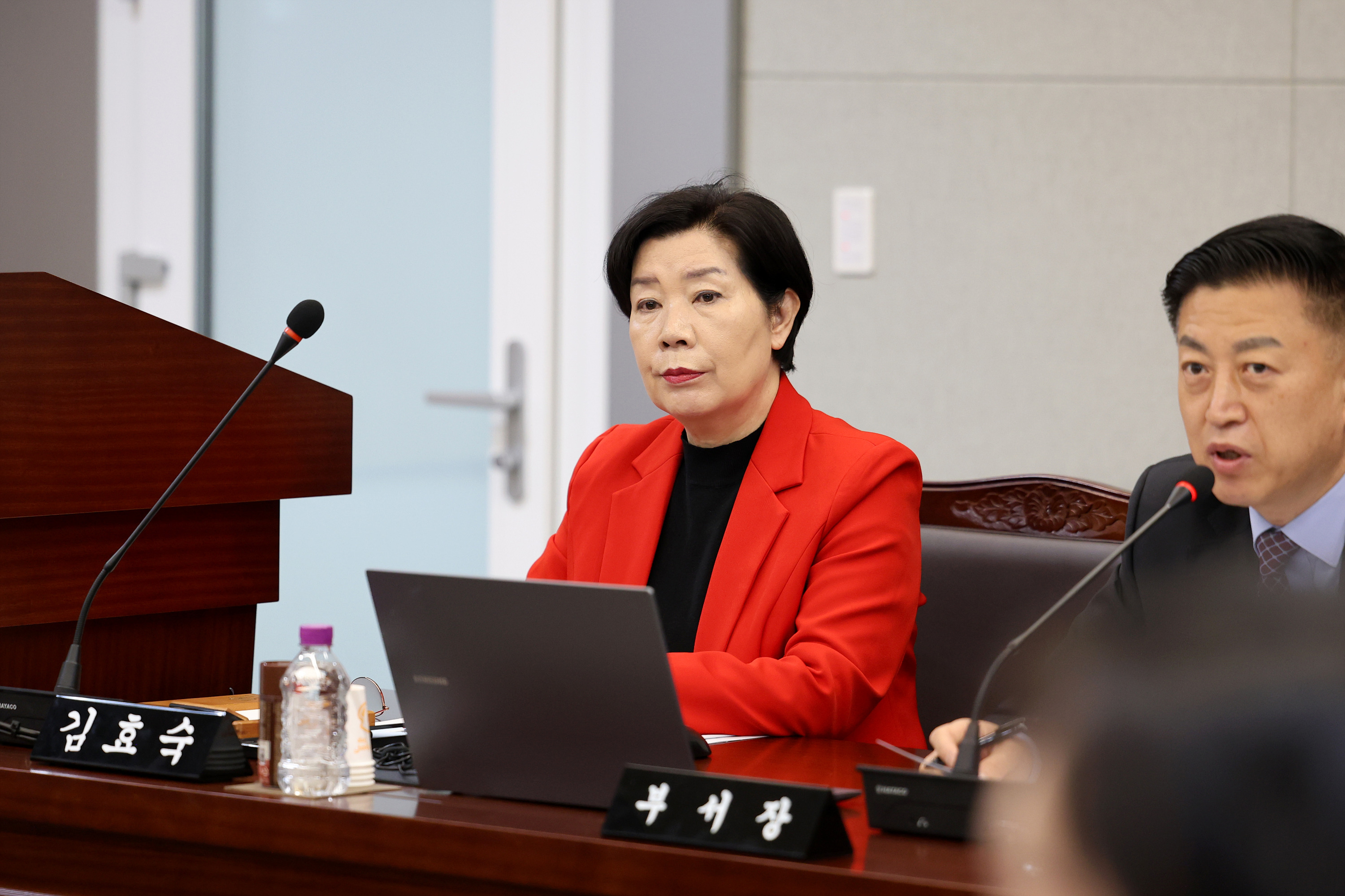 '제346회 동작구의회 임시회 복지건설위원회' 게시글의 사진(13) '260420 제346회 동작구의회 임시회 복지건설위원회 013.jpg'