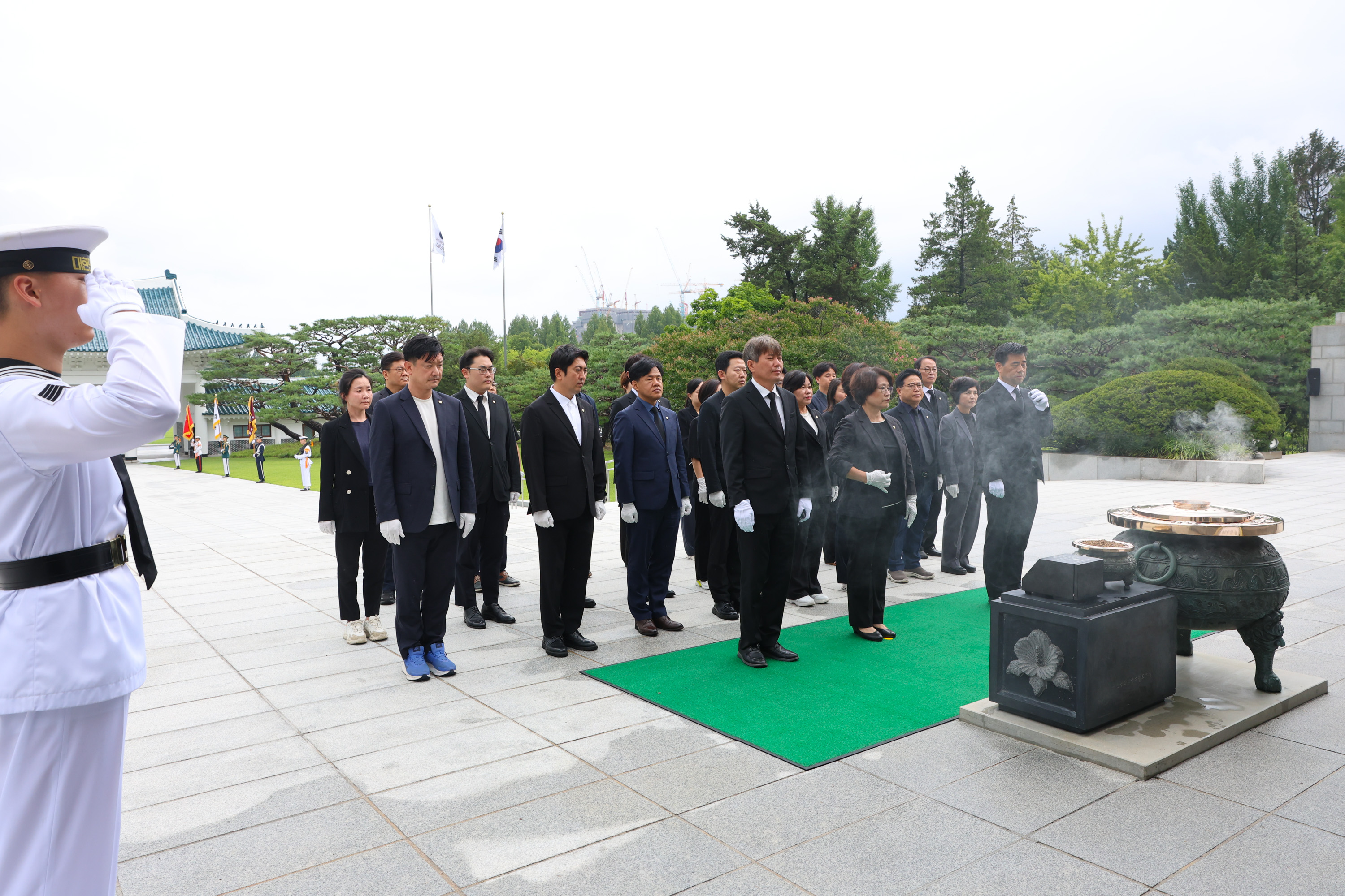 '국립서울현충원 헌화 및 참배' 게시글의 사진(9) '260708 국립서울현충원 헌화 및 참배 009.jpg'