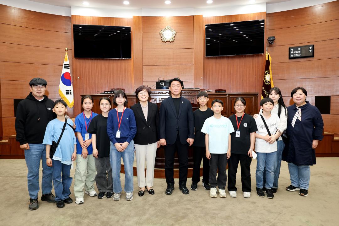동작뉴스 청소년기자단 의회 견학 방문