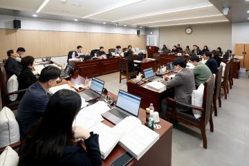 제344회 동작구의회 제2차 정례회 행정재무위원회 예산안 심사