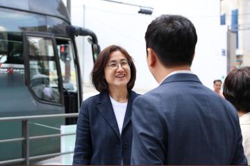 대한노인회 동작구지회 경로당회원 워크숍 배웅