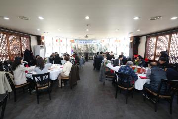 지역 및 일간 언론인 간담회 행정재무위원회