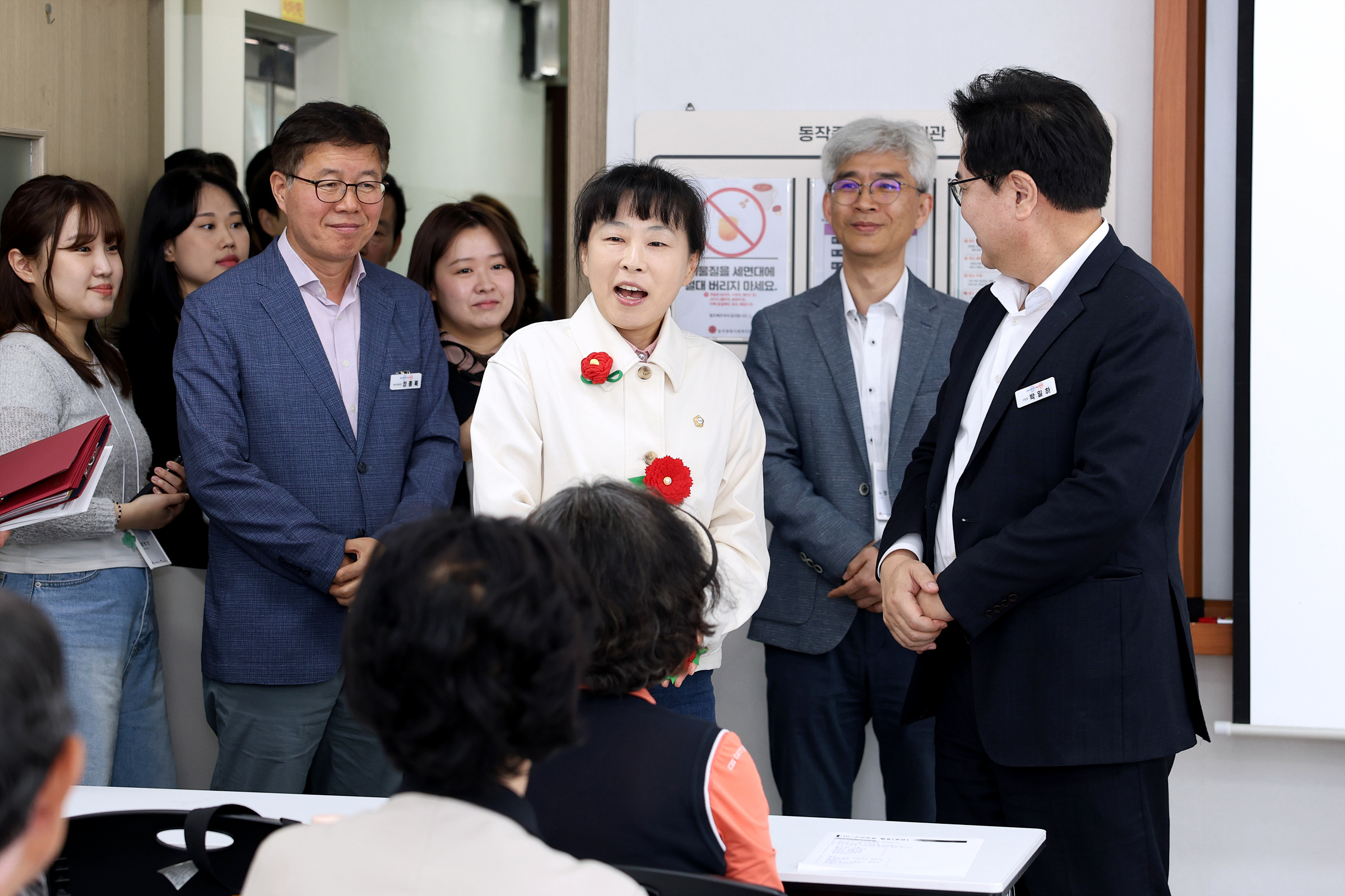 '종합사회복지관 가정의달 행사' 게시글의 사진(17) '250508 종합사회복지관 가정의달 행사 017.jpg' '종합사회복지관 가정의달 행사' 게시글의 사진(17) '250508 종합사회복지관 가정의달 행사 017.jpg'