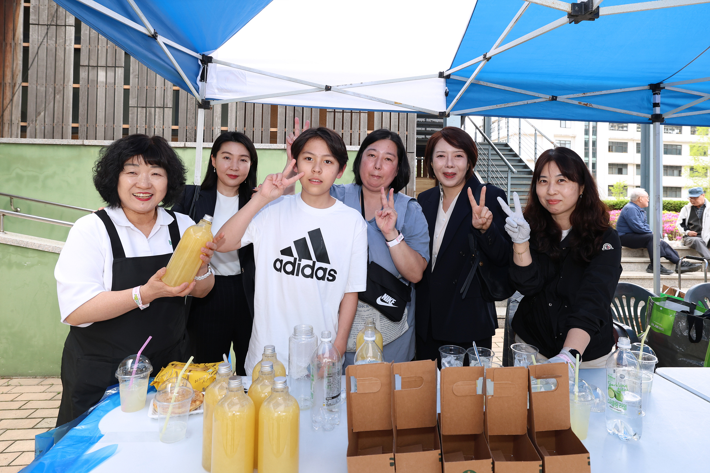 '제9회 이팝나무 꽃 축제' 게시글의 사진(26) '250427 이팝나무 꽃축제 026.jpg' '제9회 이팝나무 꽃 축제' 게시글의 사진(26) '250427 이팝나무 꽃축제 026.jpg'