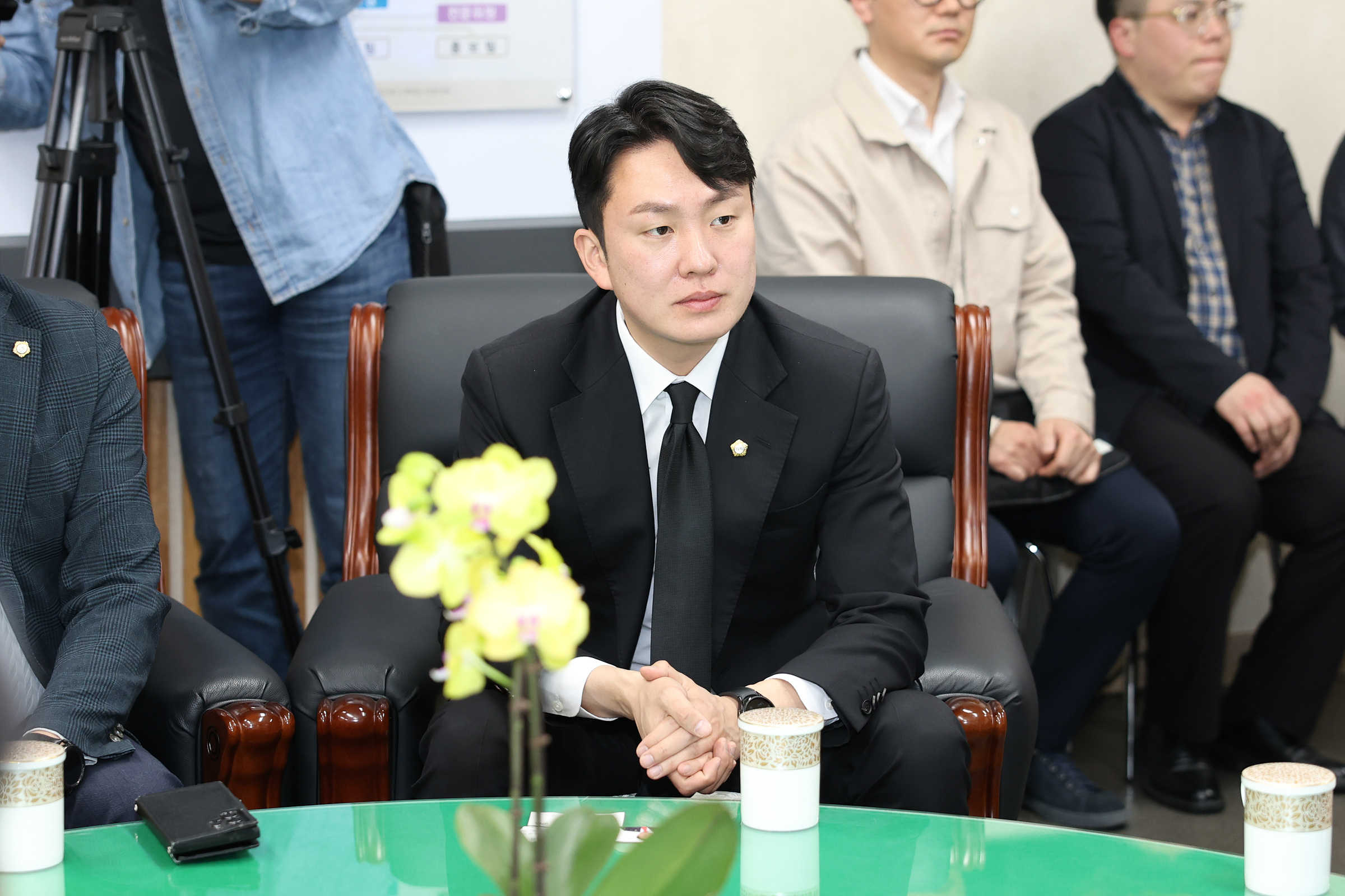 '안동시 산불피해 지원 성금 전달식' 게시글의 사진(8) '250425 안동시 산불피해 지원 성금 전달식 008.jpg' '안동시 산불피해 지원 성금 전달식' 게시글의 사진(8) '250425 안동시 산불피해 지원 성금 전달식 008.jpg'