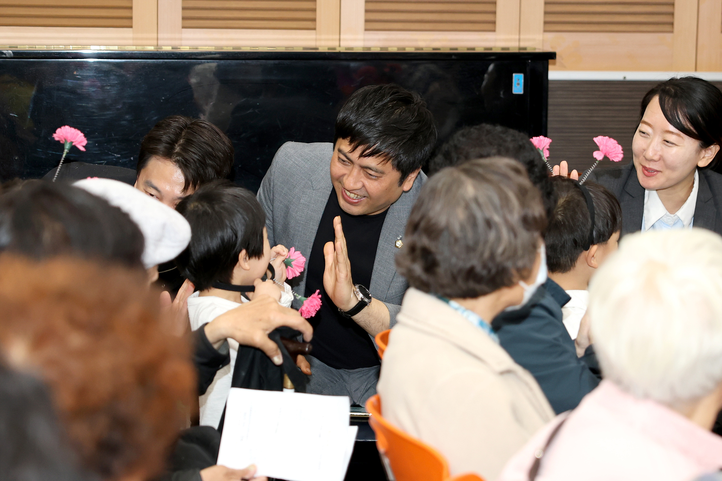 '상도종합사회복지관 가정의 달 행사' 게시글의 사진(2) '240509 상도종합사회복지관 가정의 달 행사 002.jpg' '상도종합사회복지관 가정의 달 행사' 게시글의 사진(2) '240509 상도종합사회복지관 가정의 달 행사 002.jpg'