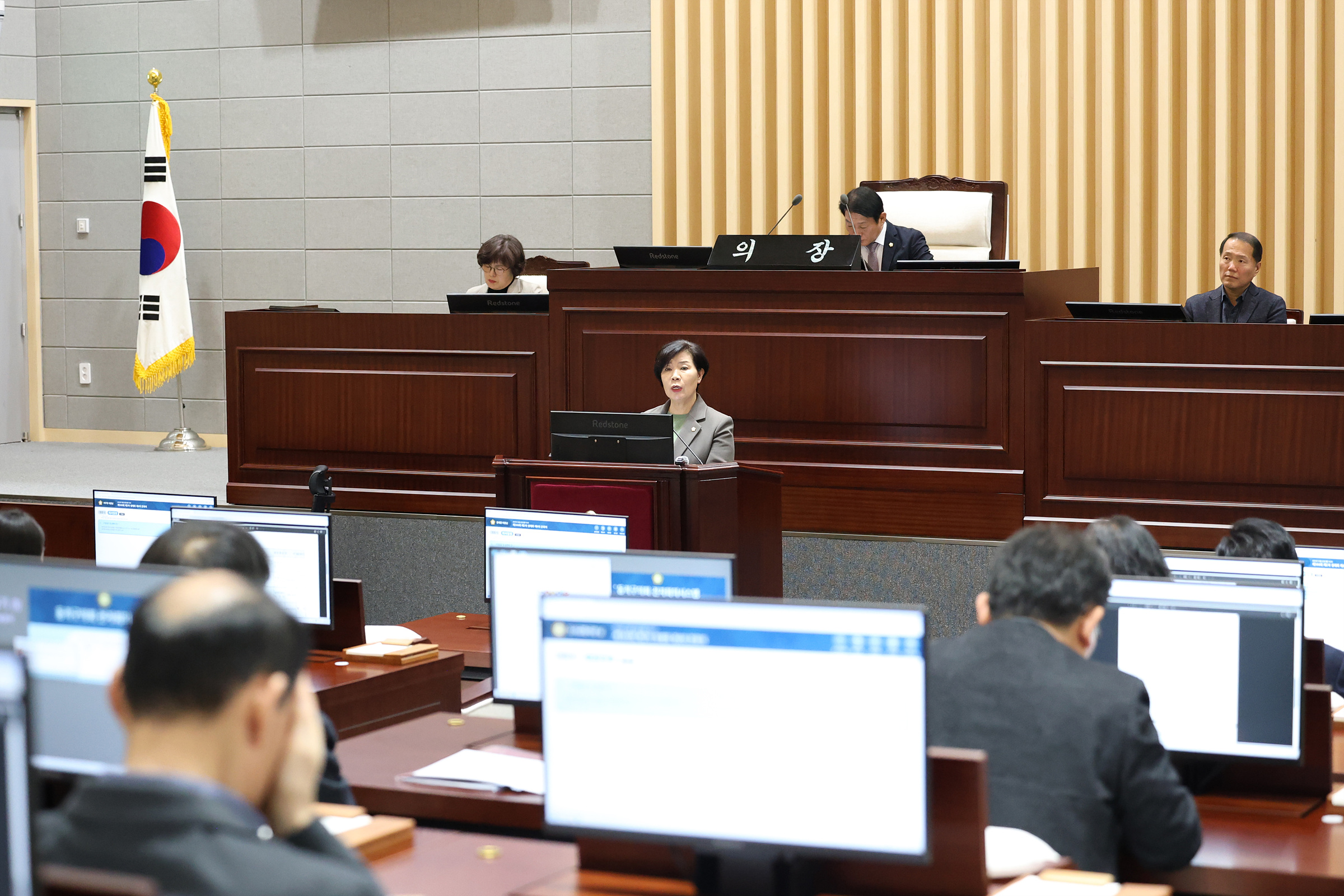 '제344회 동작구의회 제2차 정례회 제4차 본회의' 게시글의 사진(16) '251222 제344회 동작구의회 제2차 정례회 제4차 본회의 015.jpg'