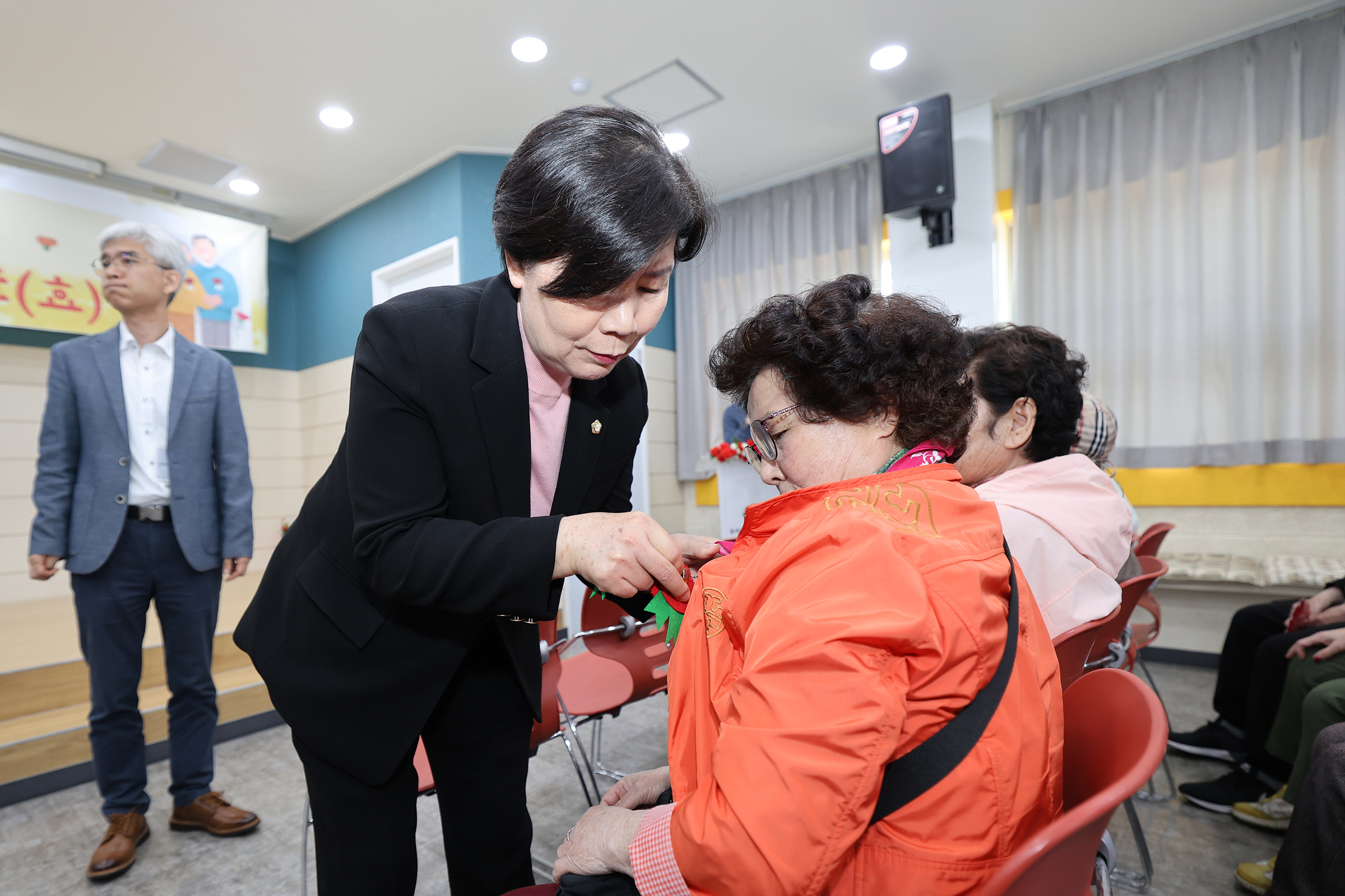 '종합사회복지관 가정의달 행사' 게시글의 사진(14) '250508 종합사회복지관 가정의달 행사 014.jpg' '종합사회복지관 가정의달 행사' 게시글의 사진(14) '250508 종합사회복지관 가정의달 행사 014.jpg'