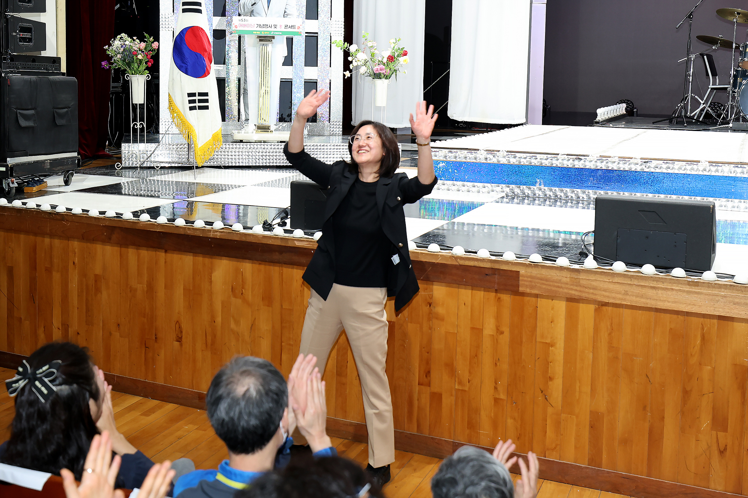 '제35회 어버이날 기념식 및 효 콘서트' 게시글의 사진(11) '250508 제35회 어버이날 기념식 및 효 콘서트 011.jpg' '제35회 어버이날 기념식 및 효 콘서트' 게시글의 사진(11) '250508 제35회 어버이날 기념식 및 효 콘서트 011.jpg'