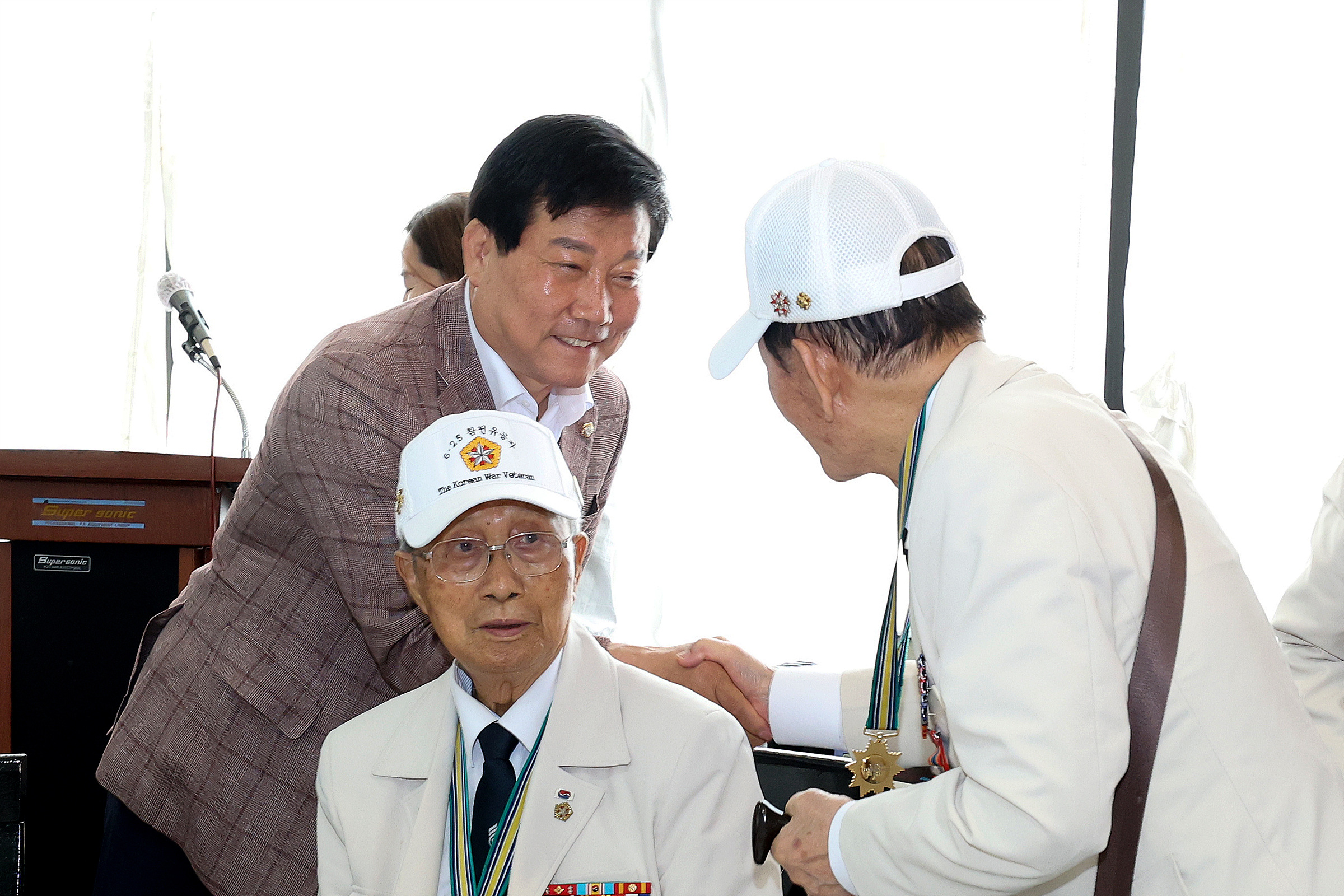 '6ㆍ25 참전유공자 위로연 및 안보결의대회' 게시글의 사진(2) '250702 6.25 참전유공자 위로연 및 안보결의대회 002.jpg' '6ㆍ25 참전유공자 위로연 및 안보결의대회' 게시글의 사진(2) '250702 6.25 참전유공자 위로연 및 안보결의대회 002.jpg'