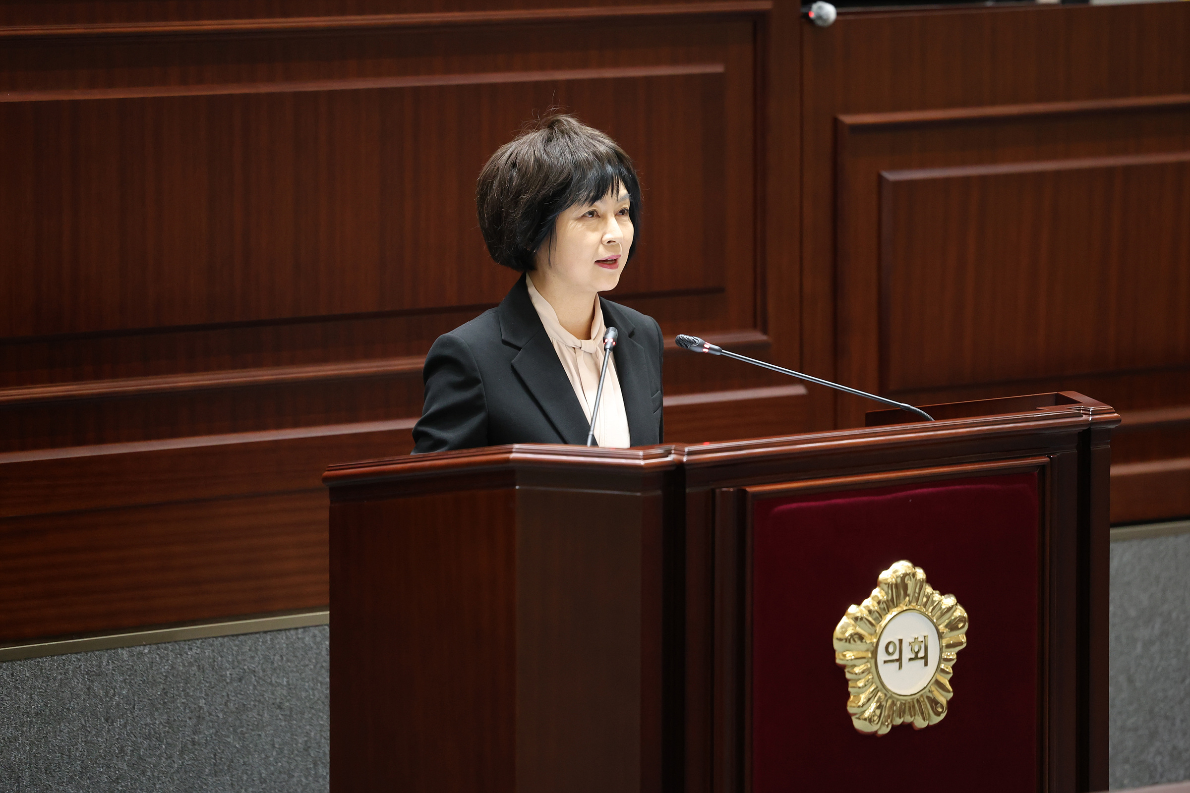 '제344회 동작구의회 제2차 정례회 제4차 본회의' 게시글의 사진(9) '251222 제344회 동작구의회 제2차 정례회 제4차 본회의 008.jpg'