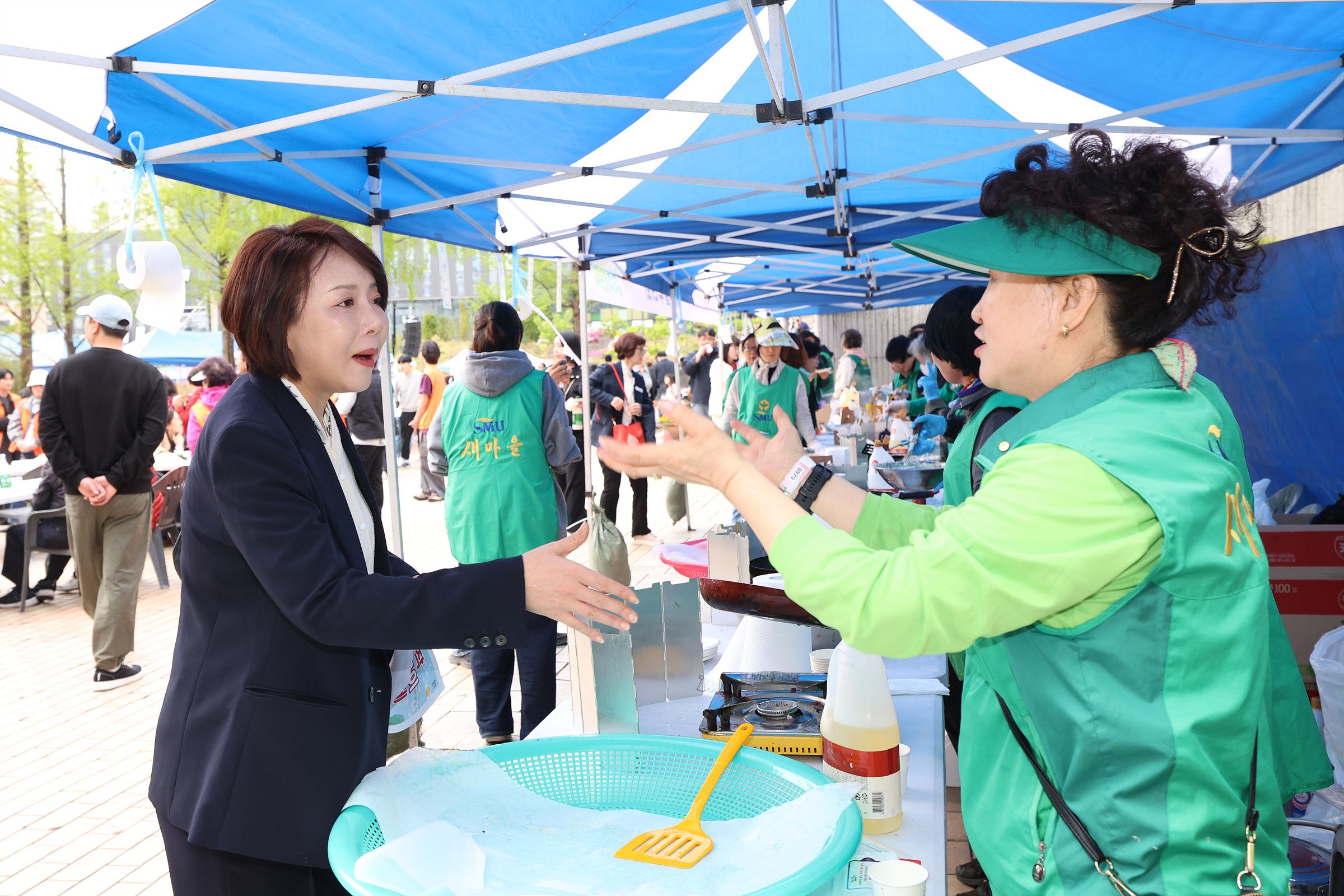 '제9회 이팝나무 꽃 축제' 게시글의 사진(24) '250427 이팝나무 꽃축제 024.jpg' '제9회 이팝나무 꽃 축제' 게시글의 사진(24) '250427 이팝나무 꽃축제 024.jpg'