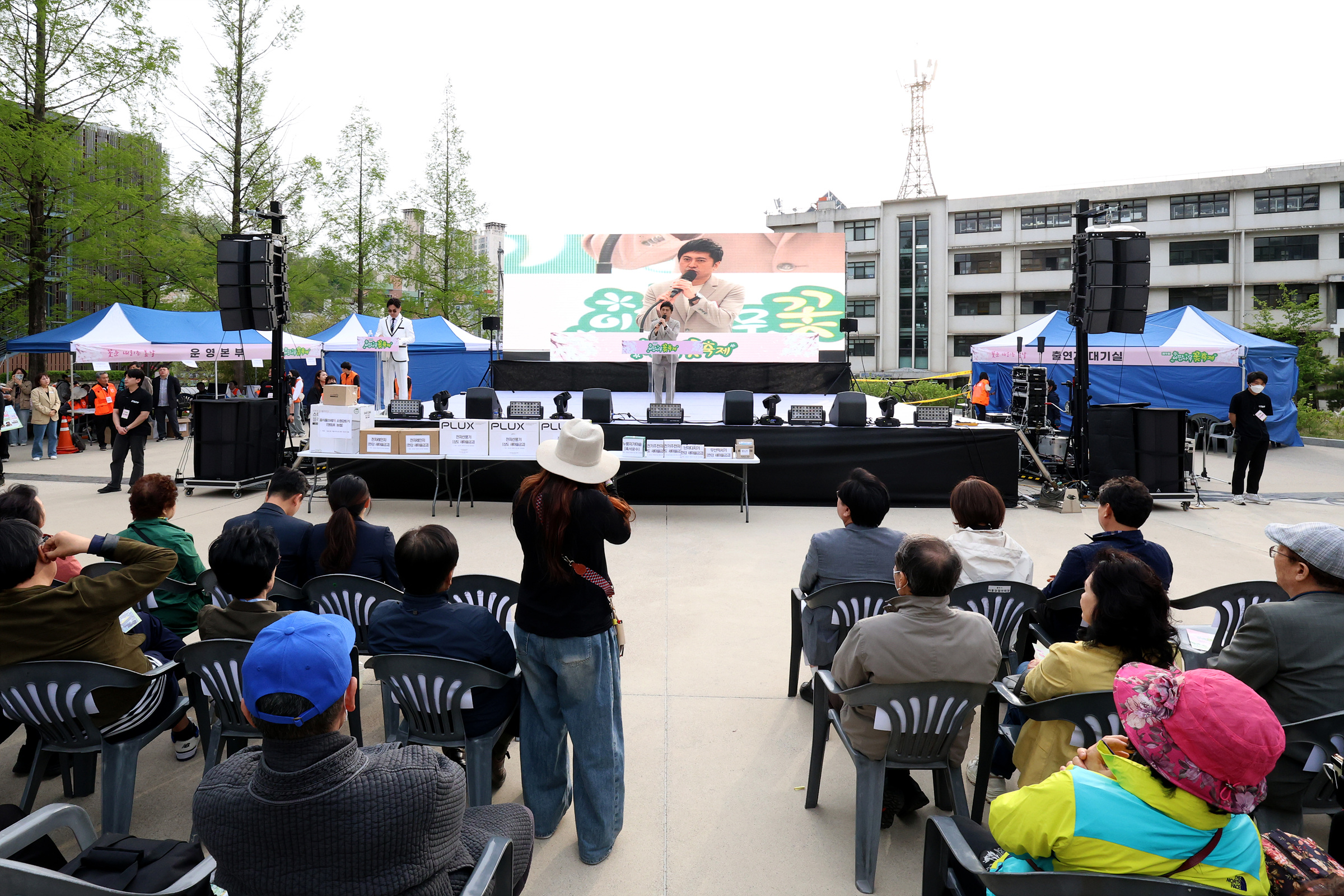 '제9회 이팝나무 꽃 축제' 게시글의 사진(9) '250427 이팝나무 꽃축제 009.jpg' '제9회 이팝나무 꽃 축제' 게시글의 사진(9) '250427 이팝나무 꽃축제 009.jpg'