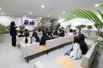 영본초등학교 의회 견학