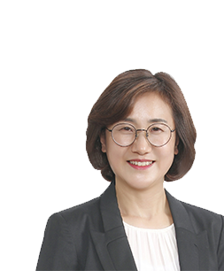 Lee Miyeon , the chair of DONGJAK DISTRICT COUNCIL